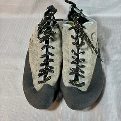 Free Climbing Spain Shoes Women US 11 Men 10 Gray Suede Lace Up