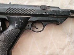 2 VINTAGE Daisy model 188 .177 cal BB Single Stroke Pneumatic Air Pistols Guns