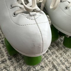 Gonex Size 8 Women’s Sunflower Skates