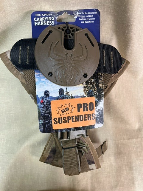 Bow Spider Univ Hands-Free Pro Suspenders Carrying Harness Camo