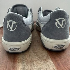 Vans Rowan 2 Low Top Skate Shoes Mens 7 US Grey White Suede Leather Sneakers