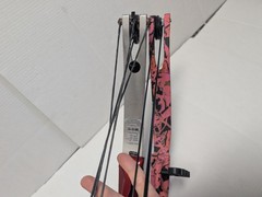 Hoyt Banshee Compound Bow 44in Pink Camo Hoyt USA Cobra Sight Rest Stabilizer