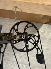 Mathews Z7 Extreme Right Hand Package
