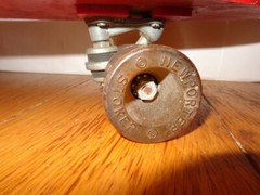 VINTAGE 70`s RED HEAVY DUTY PLASTIC 23in SKATEBOARD NEWPORTER-STOKER WHEELS -C19