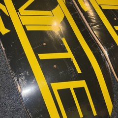 Infinite Boards Skateboard Deck 3/pcs, Bold Graphic Black & Yellow Logo, Read D*