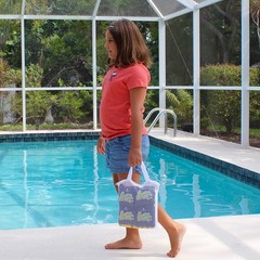 Driveway Games Floating Bean Bag Toss Inflatable Cornhole Game for Outdoor Pool