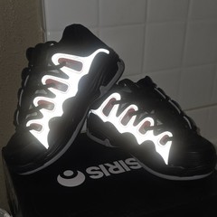 Osiris D3 2001 Black Light Grey Red Reflective Mens 9.5 Skate Shoe 1141-2756