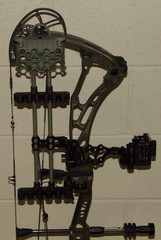 Loaded Right Hand 2025 Bowtech Solution LS Bow Package-24.5 to 30″, 60 to 70 lb