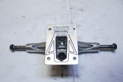 New Single Thunder Trucks Team Editions Polished 149 8.5 Skateboard Ships FREE