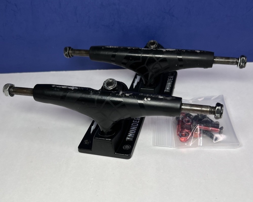 Thunder Sonora Black 147 Skateboard Trucks 8.0″ Axle