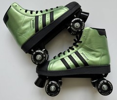 Adidas Superstar 82 Roller Skates Metallic Green Sz W 12.5 M 11 JS4042 MSRP $200