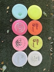 8 random disc golf discs
