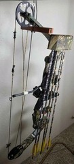 Martin Archery Saber SE Pro Series Compound Hunting Bow w/ Accessories Pre-owned