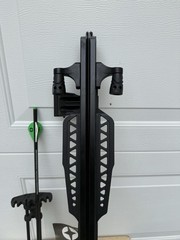 CenterPoint AXCD190FCK Dagger 390 Compound Crossbow Body Only W/ Accessories