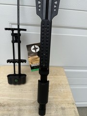 CenterPoint AXCD190FCK Dagger 390 Compound Crossbow Body Only W/ Accessories