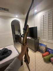 Samick Sage Takedown Recurve Bow 62″ 50lb 28″ Right Hand. TRUGLO 3 pin sight