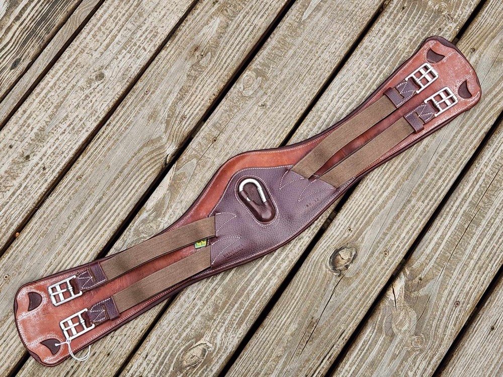 Devoucoux V-Strap Two-Tone Brown Padded Anatomic Dressage Girth – 32″-80cm -NWOT
