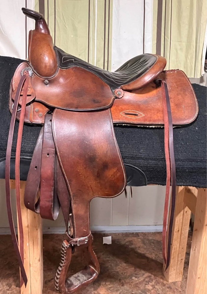 Simco Brown Leather Pleasure/Trail Saddle Traditional Design 15in Model 886