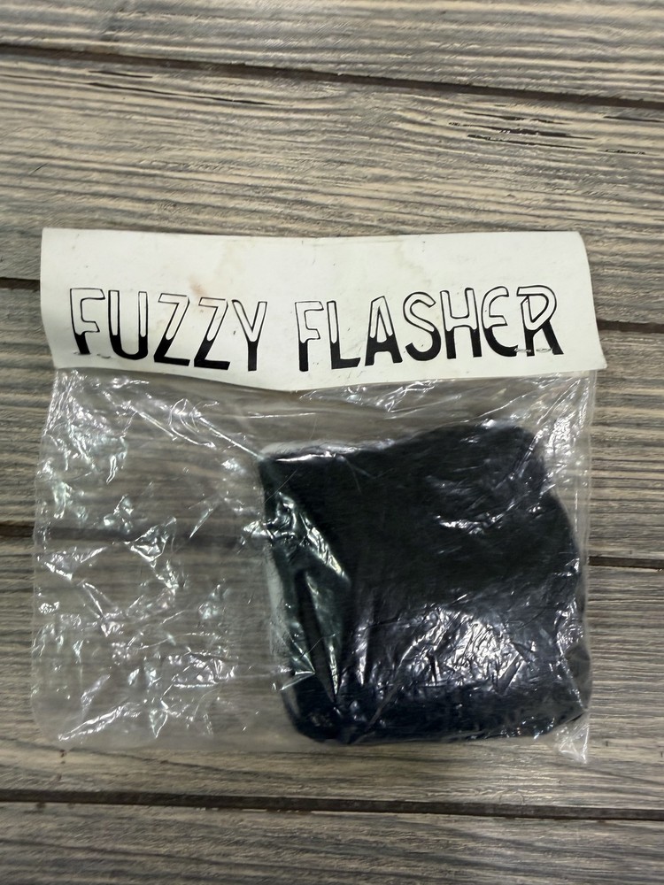 DUFFER’S Fuzzy Flasher Electronic Archery Hunting Target Attractor Decoy New