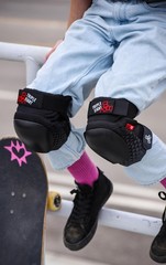Triple Eight KP 44 Knee Pads – Heavy Duty Protection for Skateboarding, In