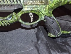 Barnett Whitetail Hunter STR MO Camo Crossbow with 4×32 Scope 375 FPS