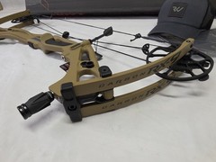 Hoyt RX-9 60 – 70lbs/25″ – 30″/Bourbon