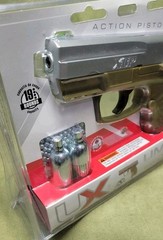New Sealed Umarex XCP Airgun Pistol BB Kit, 2 CO2 Cartridges and 250 BBs