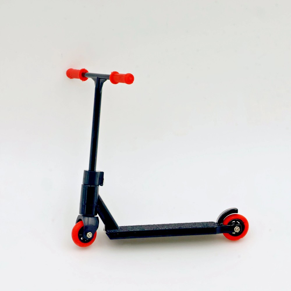 Mini Alloy Finger Scooter Metal Simulation Toy Collectible Gift For Boys Kids