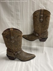 Durango Crush Women’s 11-Inch Heart Concho Brown Western Boots Size 8M
