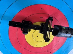 Archery: Right Hand Sureloc Surpeme Compound Sight Rail (UV3 scope not included)