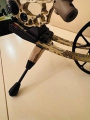 New 2026 Universal Compound Bow Stand – Super Lightweight & Strong Design.