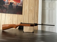 Chinese B2 pellet rifle. Break-barrel single shot. Missing front barrel sight.