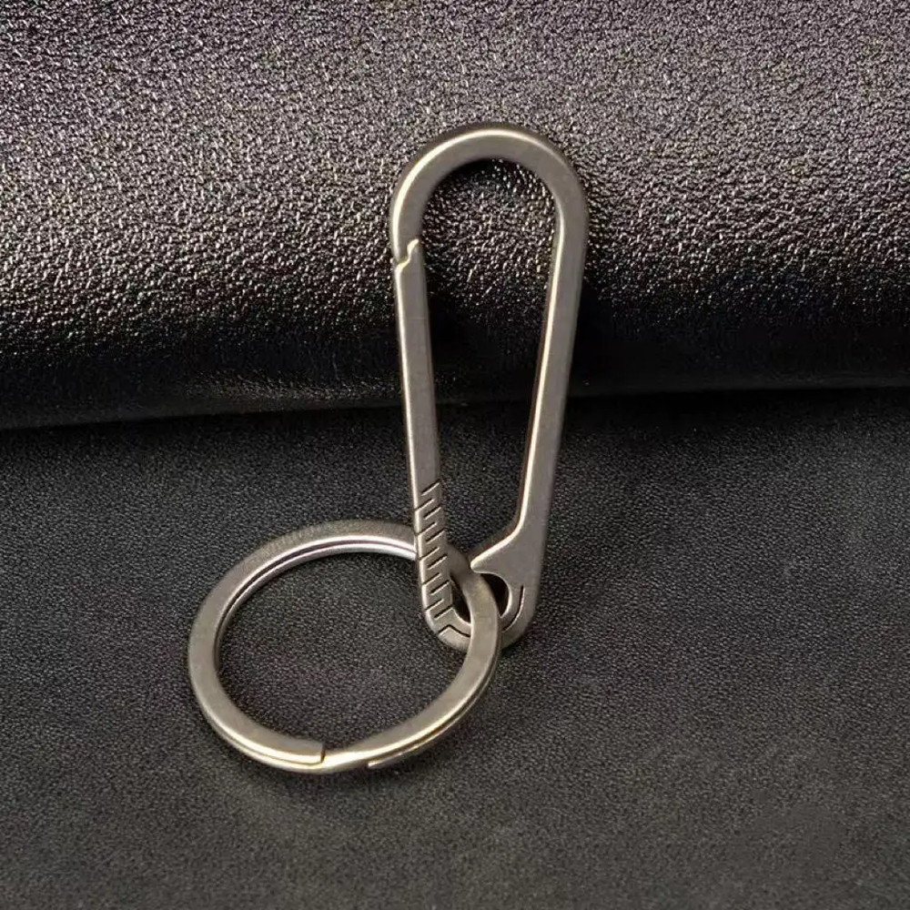 1PCS Multifunctional Titanium Alloy Metal Keychain Quick Release Carabiner Buckl