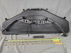 Classic Browning Boss Raptor Adjustable Compound 60-70lbs 29-31″ Draw Bow Kit