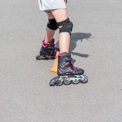 LIOOBO 2 Set Replacement Inline Skate Strap Parts 100 millimeters, Black