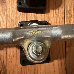 NOS Vintage 1980s Variflex Trucks W/Cloud Bushing skateboard pair 2