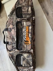 G5 Quest Rogue, RH, 26-30.5in DL, 40-70lbs, Mossy Oak, with release, Bag, arrows