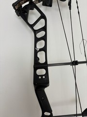 PSE EMBARK Nock-On Brand New Strings!
