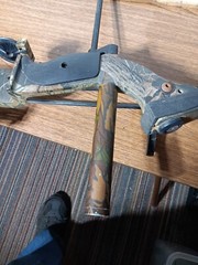 Whitetail Supreme CAMO Compound Bow FULLY LOADED! Lot Of Goodies RIGHT HANDED.