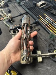 Compound Bow 40-45lb 24.5in Draw Camouflage w/ Plano Hard Case