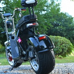 4000W Motor Max Speed 40MPH Max Load 550 IBS Fat Tire Electric Scooter Black