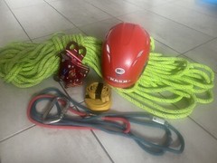 CMC Rescue MPD. CMC Climbing Gear. CMC Rescue Rope/Helmet/1 Full Harness.