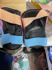 New Never Worn Set Of 4 ~2 Elbow 2 Knee Pads Size 8+ By Triple Eight Ball