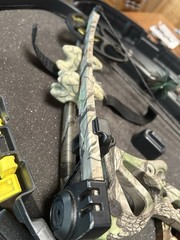 Compound Bow 40-45lb 24.5in Draw Camouflage w/ Plano Hard Case