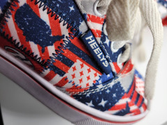 HEELYS Kids Unisex Size 13 USA VGC Red White Blue American Theme Roller Shoes