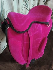 Durable Synthetic Suede Treeless Horse Saddle for Trail & Training Riding .