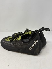 Evolv Climbing Shoes Black Lime Aggressive Approach Men’s Size 11.5 Used