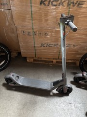 Brand New Phantom Gogo A10 E-Scooter – 28 Miles, 15.5 MPH – $400