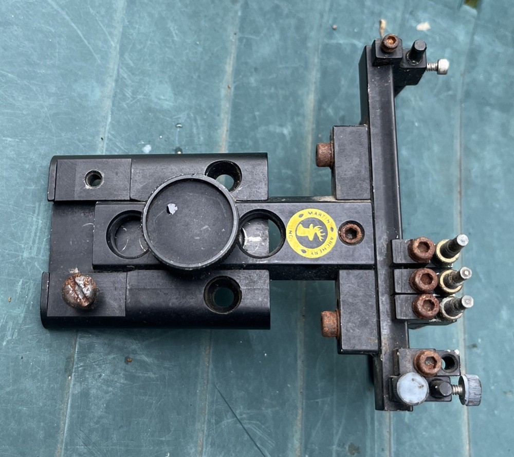 MARTIN ARCHERY 3 Pin Fluorescent Deerslayer Hunting Sight Made in the USA vtg