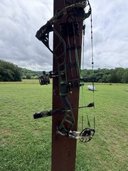 PSE Embark compound bow